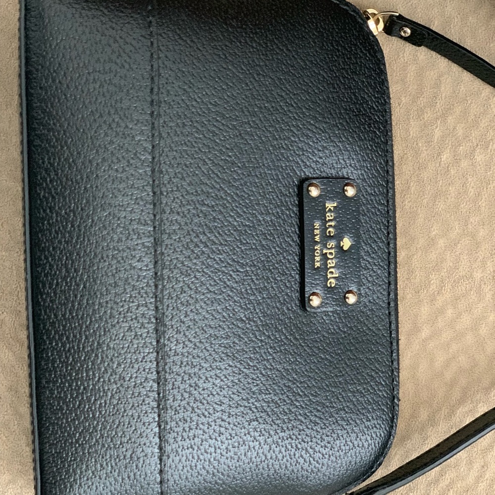 Shoulder bag but can be used as cross body